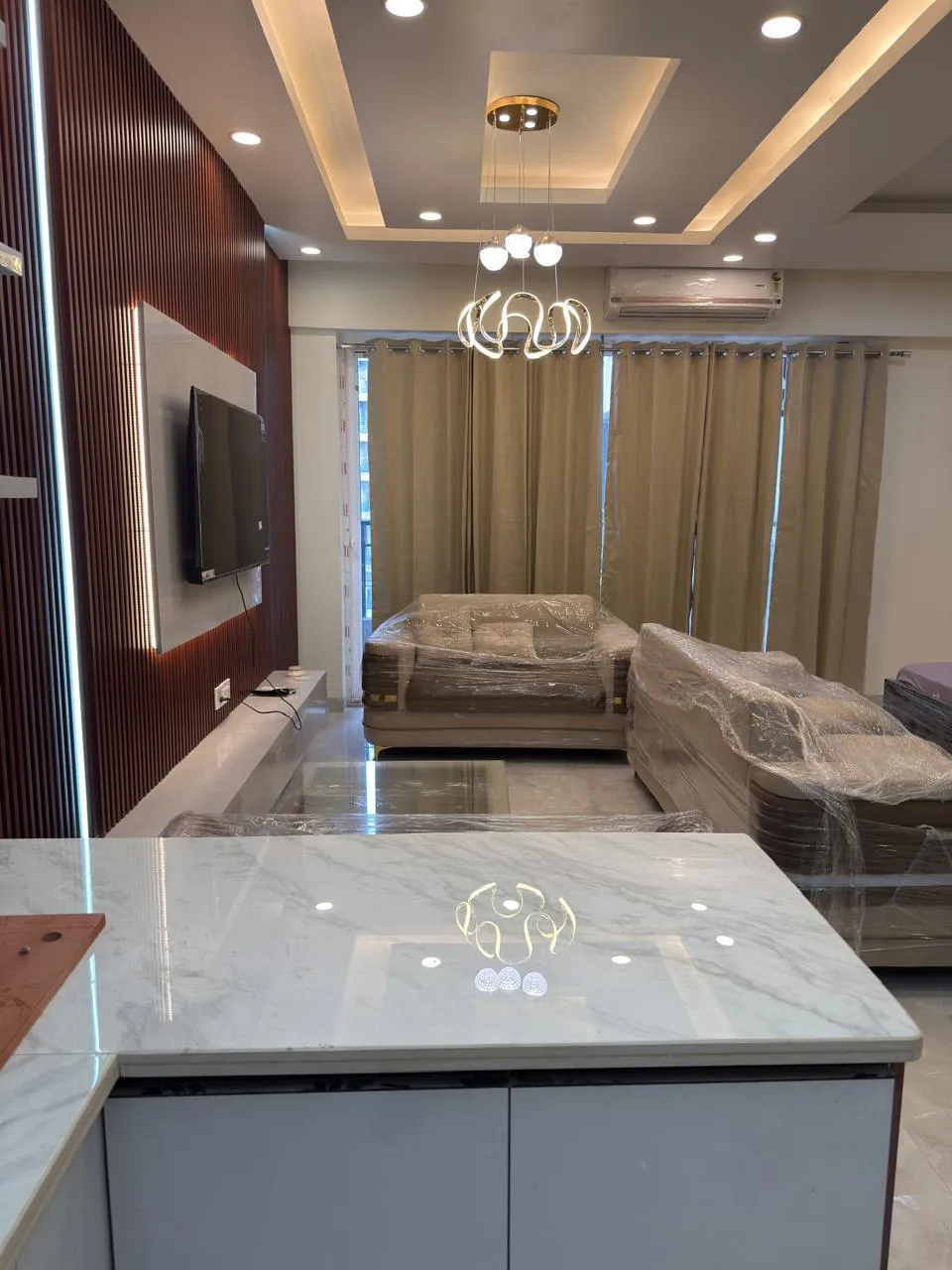 Gaur City Center — LPW — image 4